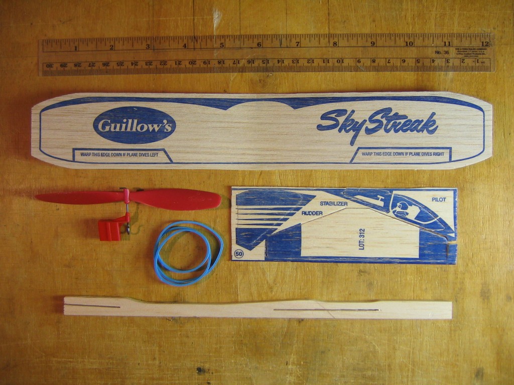 Guillow's Sky Streak 015